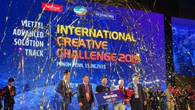 Vietnamese team VVN - the champion of the contest Viettel Advanced Solution Track 2019. (Photo: SGGP)