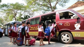 Ministry orders to tighten student pick-up service