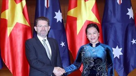 Chairwoman of the National Assembly of Vietnam Nguyen Thi Kim Ngan and President of the Senate of Australia Scott Ryanf (Photo:VNA)