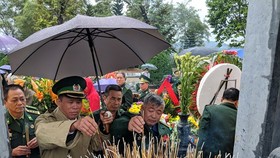 Hundreds of veterans commemorate martyrs in Po Hen Border Post
