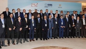 Leaders of OANA member news agencies took photo when attending 16th OANA General Assemby on November 18, 2016 in Baku (Source: VNA)