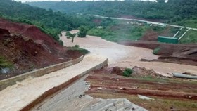 Dak Nong province faces imminent risk of the hydropower dam collapse.