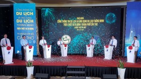 Opening ceremony of the tourism information portal and travel smart application on mobile devices