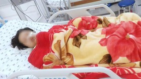 Hiện tình trạng của em V. cải thiện dần, men gan giảm đáng kể, em tỉnh táo