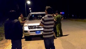 Truy tìm đối tượng tạt axit vào cặp đôi Việt Kiều về quê ăn tết