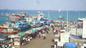 Hướng tới phát triển du lịch biển liên địa phương ở Miền Trung