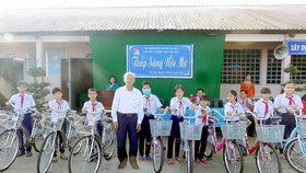 Hoạt động từ thiện