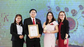 iSchool đạt giải thưởng "Top 10 thương hiệu mạnh ASEAN 2019"
