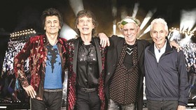 Rolling Stones lên lịch mới cho chuyến lưu diễn