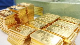 Vàng SJC tăng gần 900.000 đồng/lượng