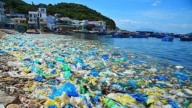 Giảm thiểu rác thải nhựa ngay từ trường học