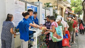 Tấm lòng của các bạn trẻ