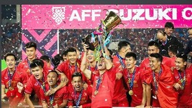 The national men’s football team win AFF Suzuki Cup after a decade (Source: VNA)