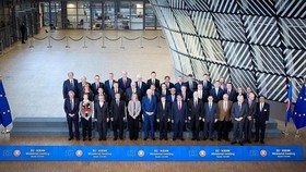Officials pose for a photo at the 22nd ASEAN-EU Ministerial Meeting in Brussels on January 21 (Source: VNA)