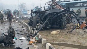 The scene of the recent terror attack in Pulwama district in India (Photo: VNA)