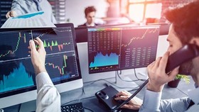 VN-Index surpasses 970 points