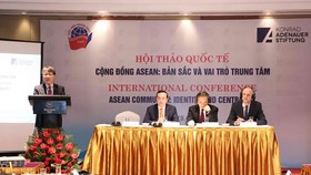 At the seminar (Photo: VNA)