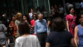 The tight manpower situation in Singapore is due mainly to an ageing workforce, low total fertility rate and greater restrictions on the inflow of foreign manpower due to social and political factors, according to the report.(Photo: New Straits Times)