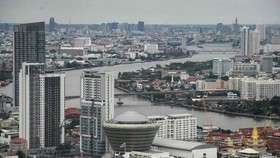Buildings and temples along the Chao Praya River in Bangkok, Thailand (Photo: AFP)