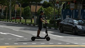 All e-scooters, both new and currently registered, will have to go through a mandatory inspection from April next year. (Photo: straitstimes.com)