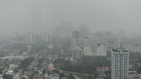 Smog covers Kuala Lumpur capital city of Malaysia (Photo: AFP/VNA)