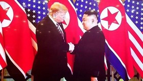 Tổng thống Mỹ Donald Trump và Chủ tịch Triều Tiên Kim Jong-un tại Hội nghị thượng đỉnh Mỹ - Triều Tiên lần thứ 2