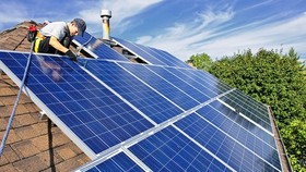 Khuyến khích sử dụng các loại năng lượng bảo vệ môi trường