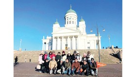 Đoàn khách TST tourist du ngoạn châu Âu