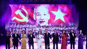 Xúc động chương trình nghệ thuật “Lời Bác dặn trước lúc đi xa”