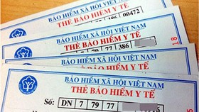 Con hộ cận nghèo có phải mua thẻ BHYT học sinh?
