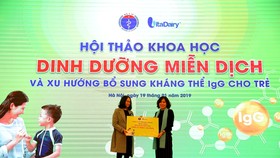 Kháng thể IgG từ sữa non bảo vệ trẻ trước tác nhân gây bệnh