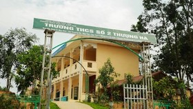 Công an triệu tập thầy giáo bị tố làm nữ sinh lớp 8 mang thai