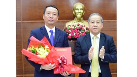 Ông Phan Thiên Định nhận quyết định làm Phó Chủ tịch UBND tỉnh Thừa Thiên – Huế