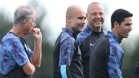 HLV Pep Guardiola cùng cộng sự đã đối mặt rắc rối lớn trong khâu chuẩn bị. Ảnh: Getty Images