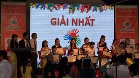 Trao giải hội thi Nét Vẽ Xanh năm học 2018 - 2019