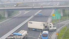hành vi lùi xe, quay đầu trên cao tốc có thể bị phạt nặng