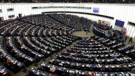 Cuộc bầu cử Nghị viện châu Âu diễn ra vào thời điểm EU đối mặt với nhiều thách thức. Ảnh: REUTERS