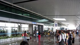 Hôm nay 1-7, sân bay Tân Sơn Nhất ngưng phát loa thông báo