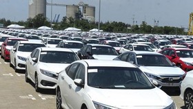 Nhiều hãng xe trong nước giảm giá