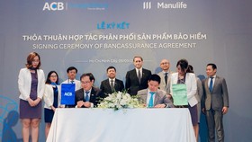 Manulife Việt Nam và ACB bắt tay cung cấp sản phẩm bảo hiểm nhân thọ cho khách hàng ở phân khúc cao cấp