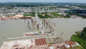 Các công trình hạ tầng rất cần giải phóng mặt bằng nhanh để thi công. Ảnh: THÀNH TRÍ