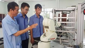 Trường Đại học Sư phạm Kỹ thuật TPHCM tuyển sinh ngành Robot và trí tuệ nhân tạo
