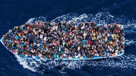 Chile triệt phá đường dây buôn người quy mô lớn