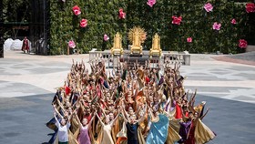 Bật mí khoảnh khắc ấn tượng trước show nghệ thuật "Vũ hội Ánh dương"