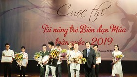 "Cuội già" đoạt huy chương vàng Tài năng trẻ Biên đạo múa 2019