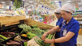 Chia sẻ áp lực chi tiêu với người tiêu dùng