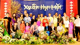 Mang tết Việt đến Đông Phi