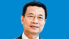 Bộ Trưởng Bộ TT-TT Nguyễn Mạnh Hùng
