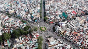 Zoom từ không trung...