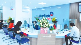 Khách hàng có nhiều cơ hội nhận quà và trúng thưởng khi tham gia chương trình